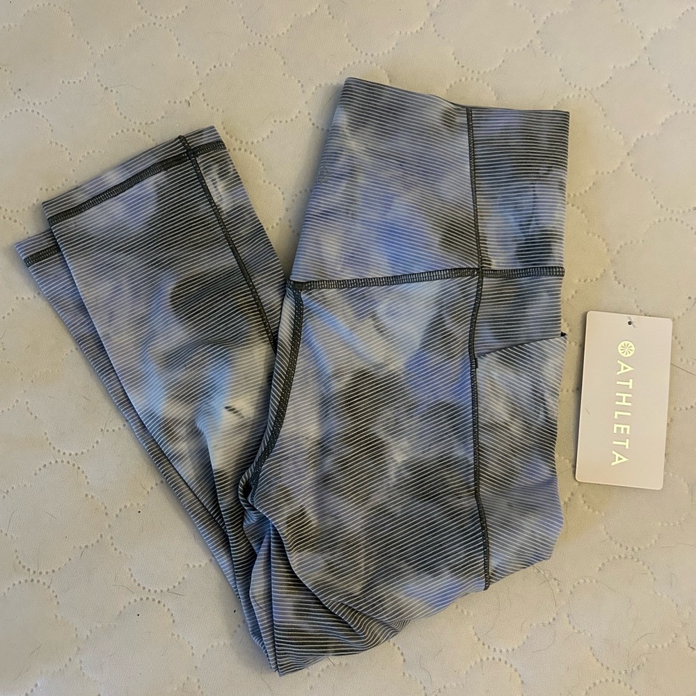 Athleta Blue and White Capri Leggings